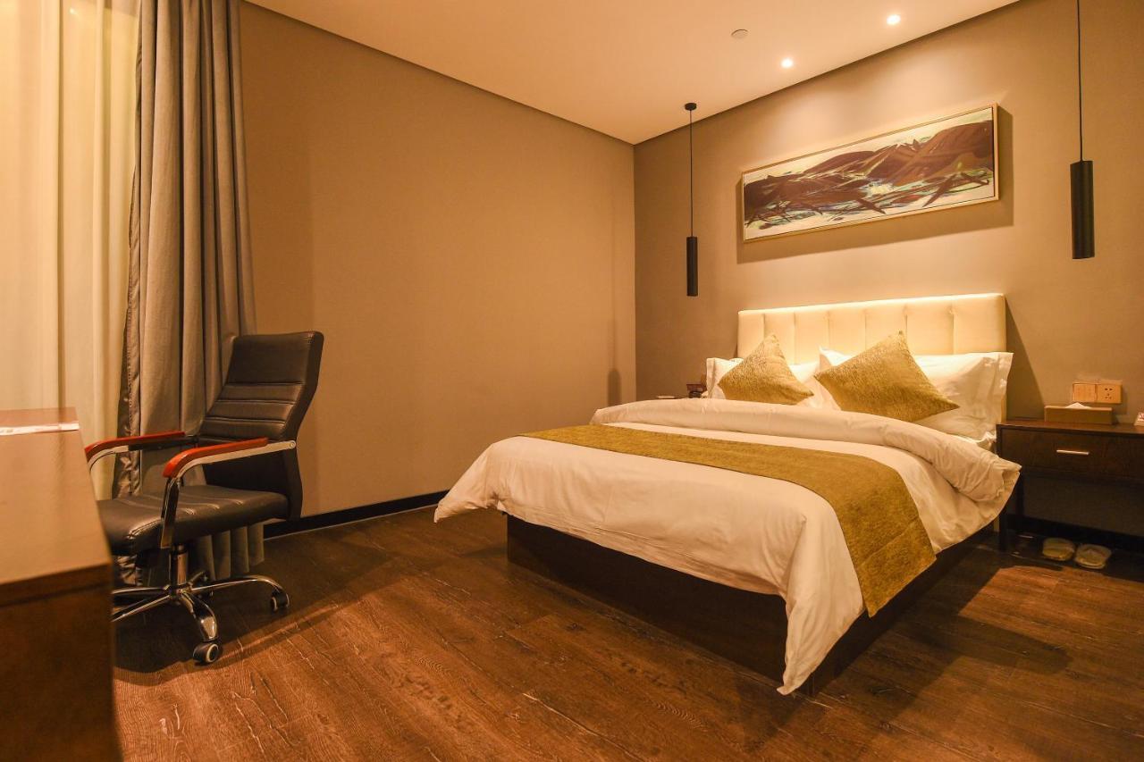 Metropolo,Shanghai,Hongqiao Airport,Wuzhong Road Экстерьер фото