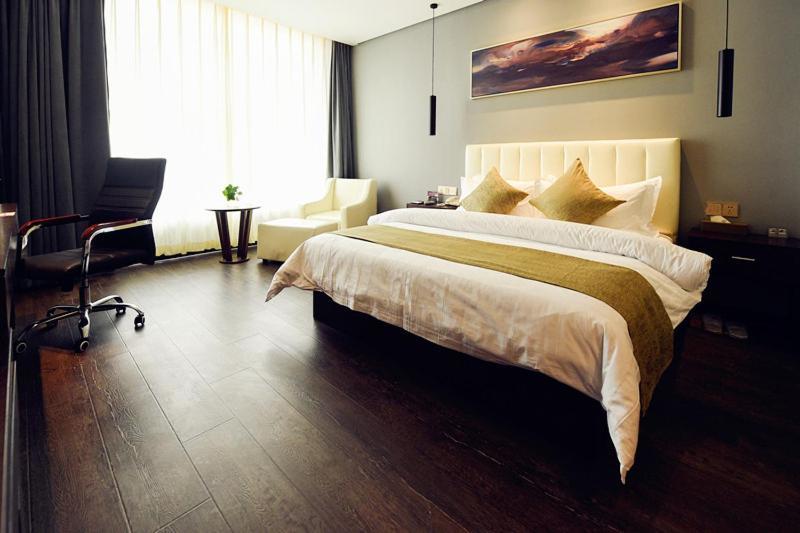 Metropolo,Shanghai,Hongqiao Airport,Wuzhong Road Экстерьер фото